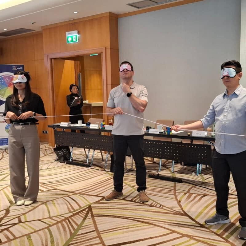 3M_Blindfold activity_Victus People